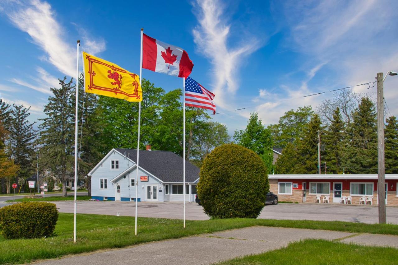 Maple Leaf Inn & Suites Kincardine Exterior foto